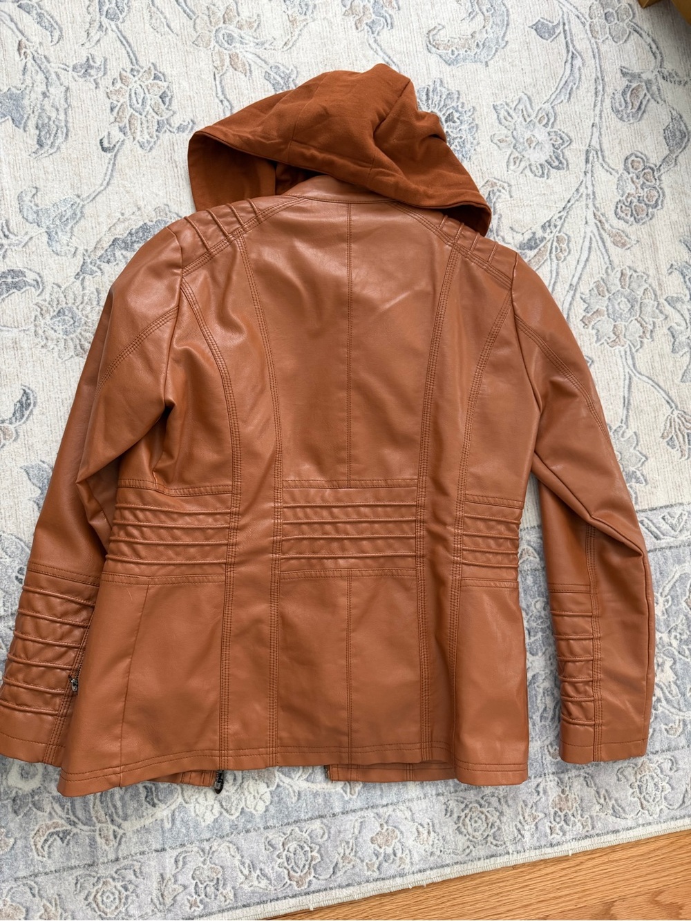 Leather jacket - Picture 3 of 4